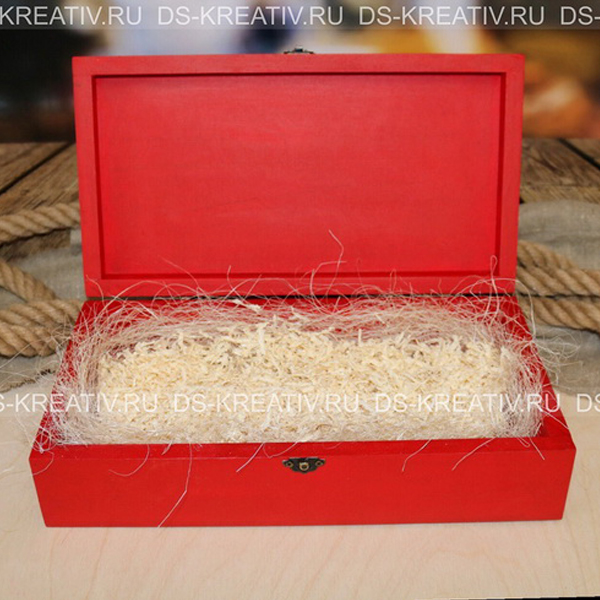 Красная коробка для подарка из дерева