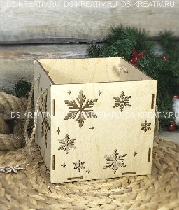 Коробка для подарка со снежинками, фото №2