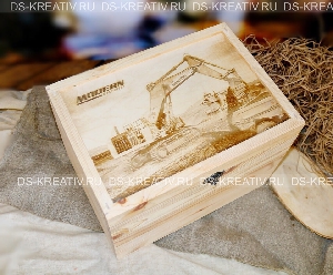 Ящик для подарка из дерева с гравировкой